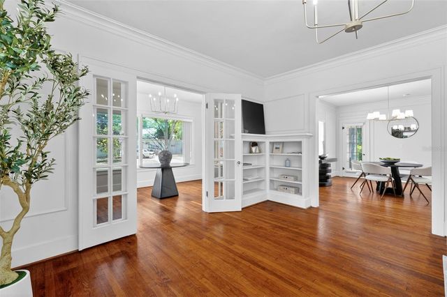 7602 DARTMOUTH AVENUE N, St Petersburg, FL 33710
