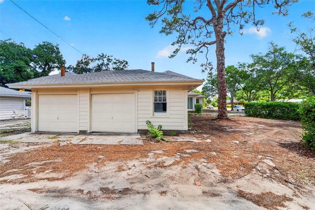 7602 DARTMOUTH AVENUE N, St Petersburg, FL 33710
