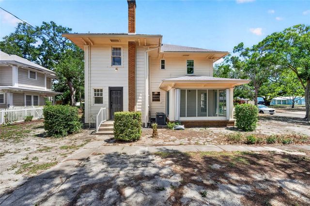 7602 DARTMOUTH AVENUE N, St Petersburg, FL 33710