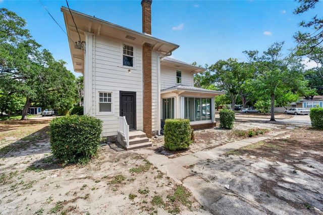 7602 DARTMOUTH AVENUE N, St Petersburg, FL 33710