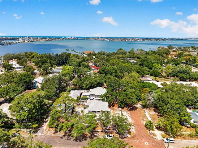 7602 DARTMOUTH AVENUE N, St Petersburg, FL 33710