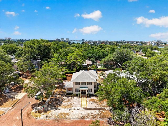 7602 DARTMOUTH AVENUE N, St Petersburg, FL 33710
