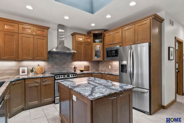 6730 Wildrye Road, Lincoln, NE 68521