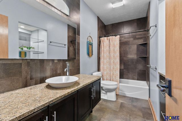 6730 Wildrye Road, Lincoln, NE 68521