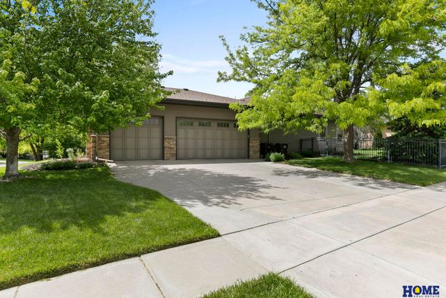 6730 Wildrye Road, Lincoln, NE 68521