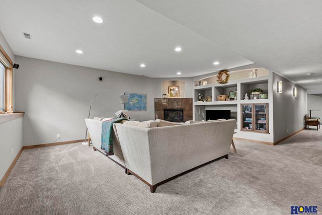6730 Wildrye Road, Lincoln, NE 68521
