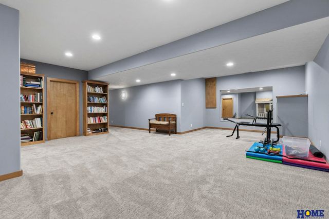 6730 Wildrye Road, Lincoln, NE 68521