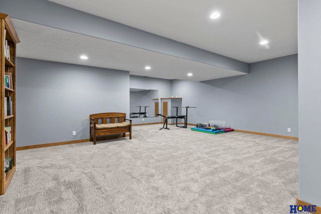 6730 Wildrye Road, Lincoln, NE 68521