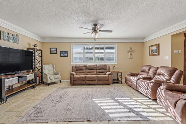 3012 Vermont Street NE, Albuquerque, NM 87110