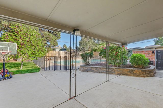 3012 Vermont Street NE, Albuquerque, NM 87110