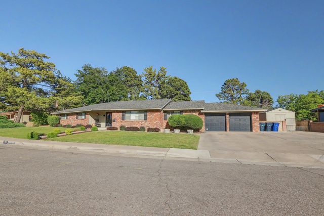 3012 Vermont Street NE, Albuquerque, NM 87110