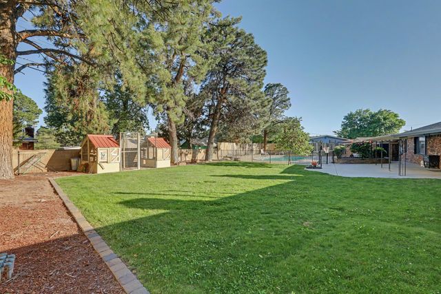 3012 Vermont Street NE, Albuquerque, NM 87110