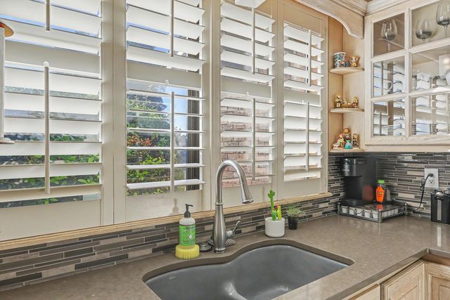 3012 Vermont Street NE, Albuquerque, NM 87110