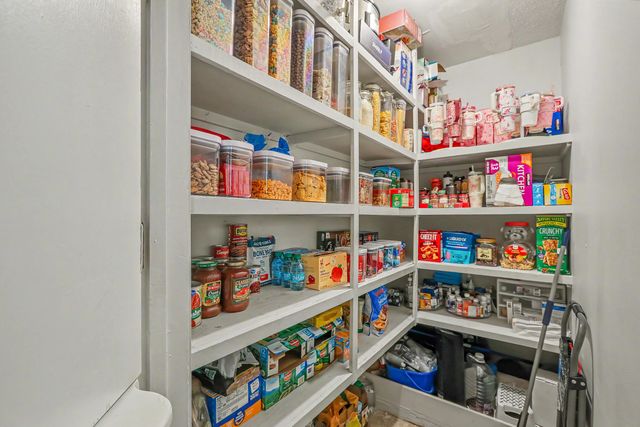 3012 Vermont Street NE, Albuquerque, NM 87110