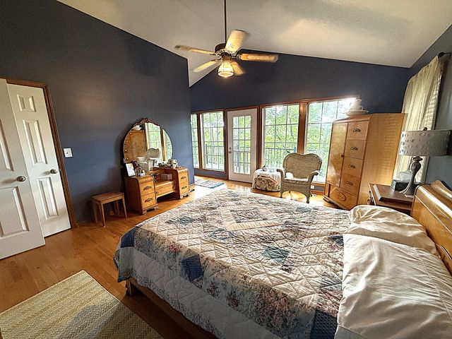 204 Red Bud Dr, Smithville, TN 37166