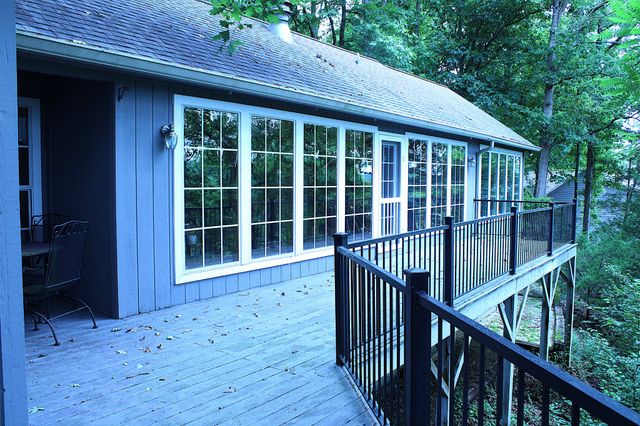 204 Red Bud Dr, Smithville, TN 37166
