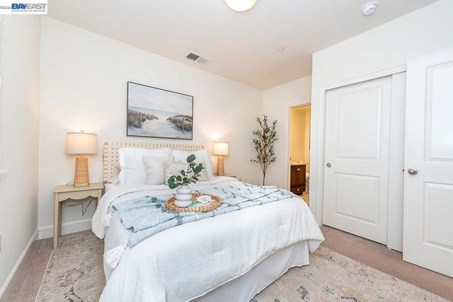 33479 Alvarado Niles Rd, Union City, CA 94587