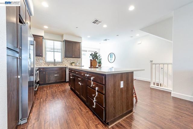 33479 Alvarado Niles Rd, Union City, CA 94587