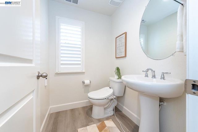 33479 Alvarado Niles Rd, Union City, CA 94587