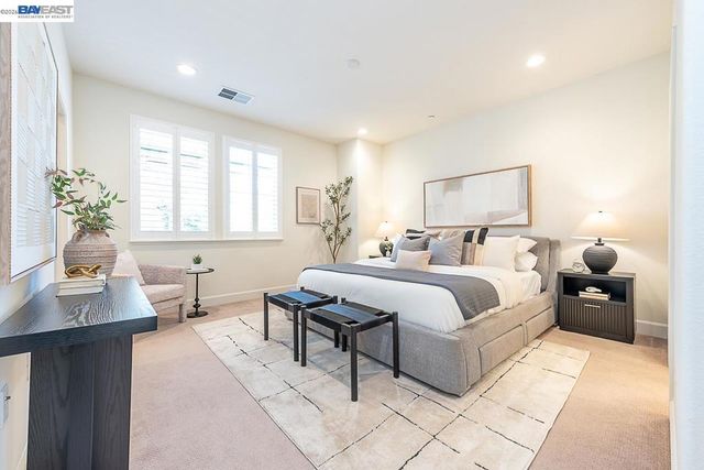 33479 Alvarado Niles Rd, Union City, CA 94587