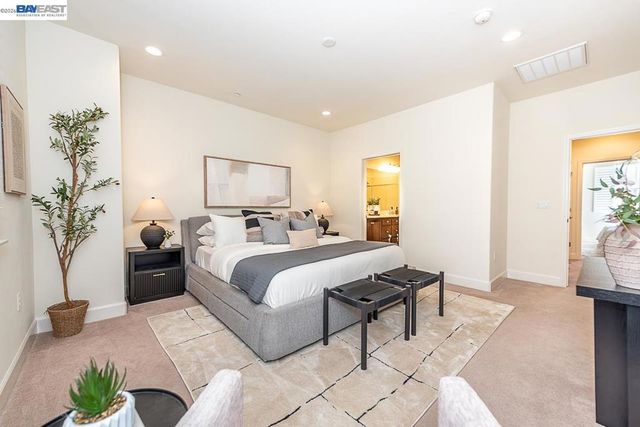 33479 Alvarado Niles Rd, Union City, CA 94587