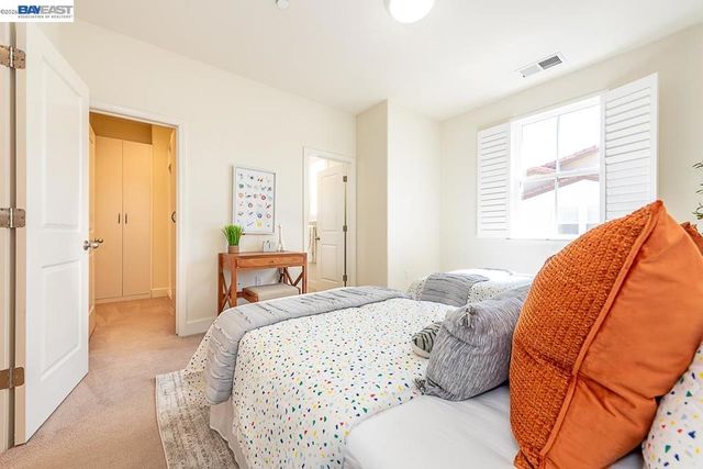 33479 Alvarado Niles Rd, Union City, CA 94587