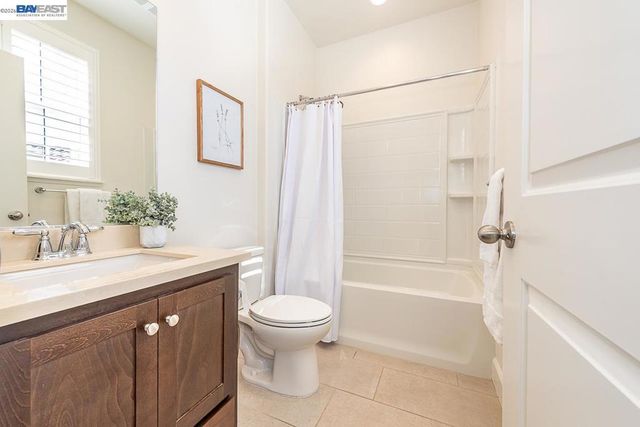 33479 Alvarado Niles Rd, Union City, CA 94587