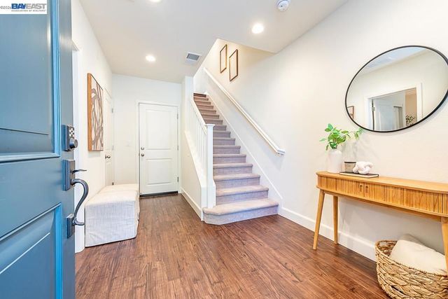 33479 Alvarado Niles Rd, Union City, CA 94587