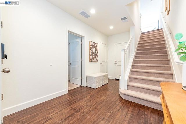 33479 Alvarado Niles Rd, Union City, CA 94587