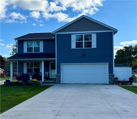 2040 55th Street NE, Canton, OH 44721