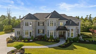 5558 Herons Glen, Clarence, NY 14031