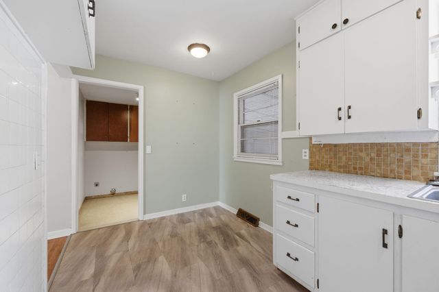 1202 E Del Mar St, Wichita, KS 67216