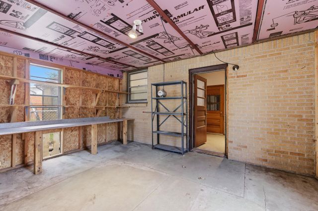 1202 E Del Mar St, Wichita, KS 67216
