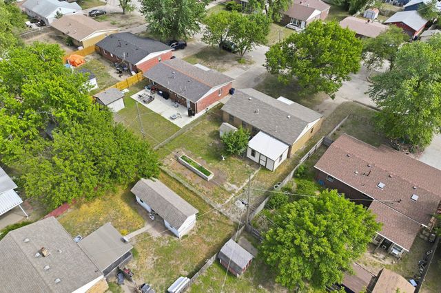 1202 E Del Mar St, Wichita, KS 67216