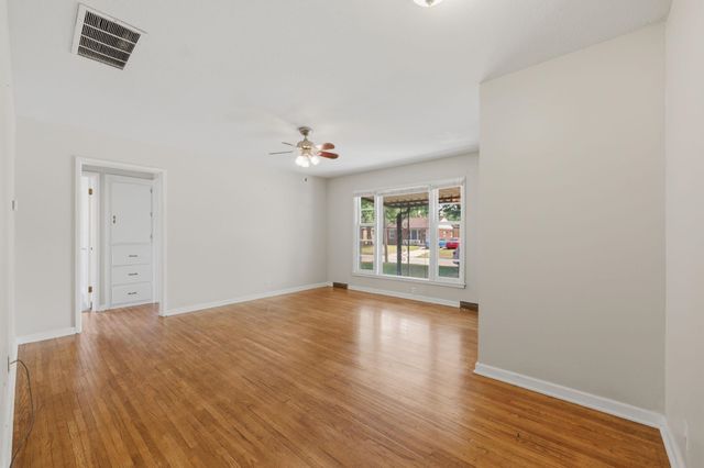 1202 E Del Mar St, Wichita, KS 67216
