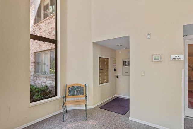 6555 N Green Bay AVENUE #206, Glendale, WI 53209