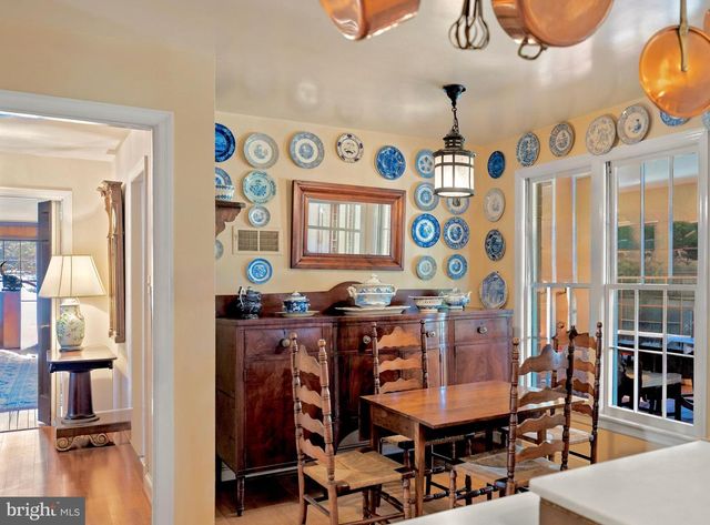 7215 HELMSDALE RD, Bethesda, MD 20817