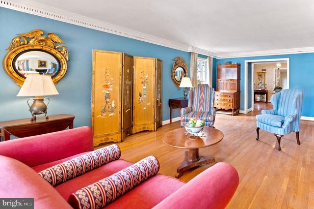 7215 HELMSDALE RD, Bethesda, MD 20817