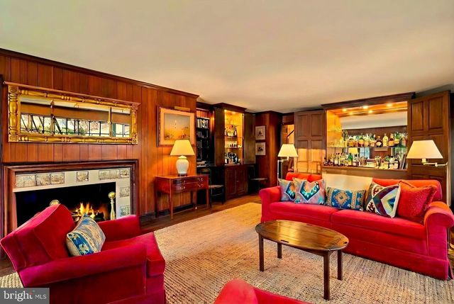 7215 HELMSDALE RD, Bethesda, MD 20817