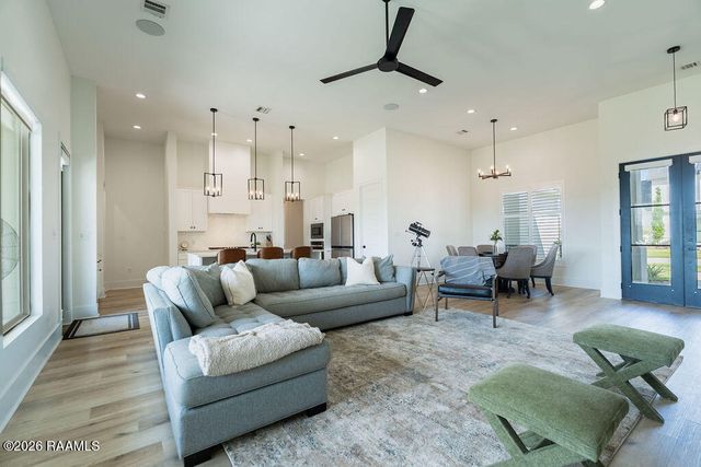 405 Ember Grove Crossing, Lafayette, LA 70508