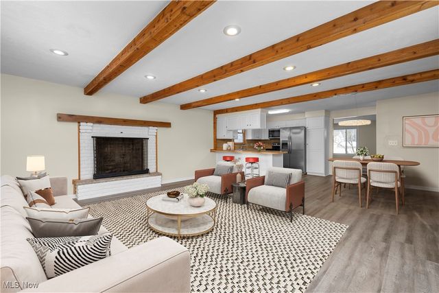 4808 Geraldine Avenue, Richmond Heights, OH 44143