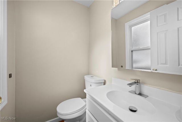 4808 Geraldine Avenue, Richmond Heights, OH 44143