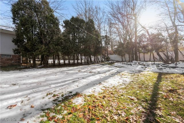 4808 Geraldine Avenue, Richmond Heights, OH 44143