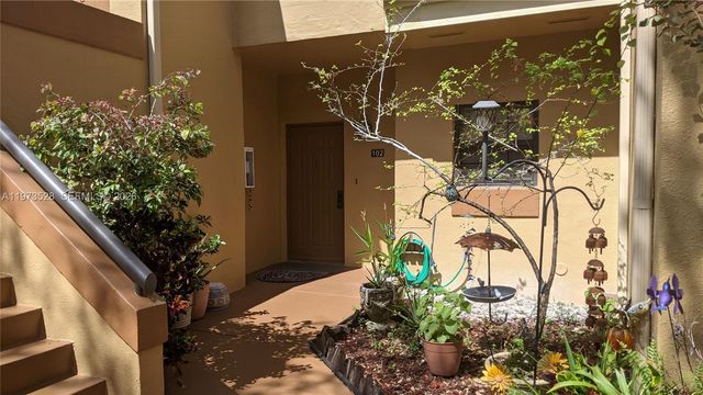 15509 N Miami Lakeway N 102, Miami Lakes, FL 33014