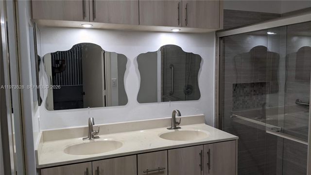 15509 N Miami Lakeway N 102, Miami Lakes, FL 33014