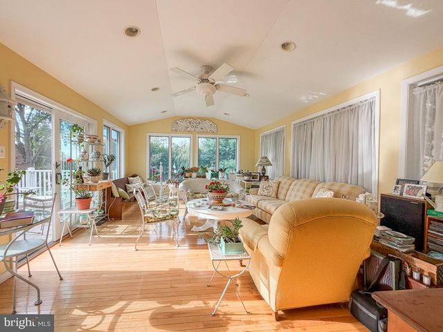 99 HARRIET RD, Southampton, PA 18966