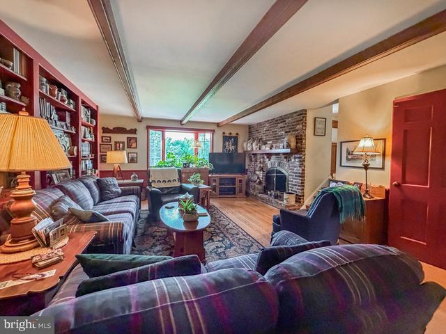 99 HARRIET RD, Southampton, PA 18966