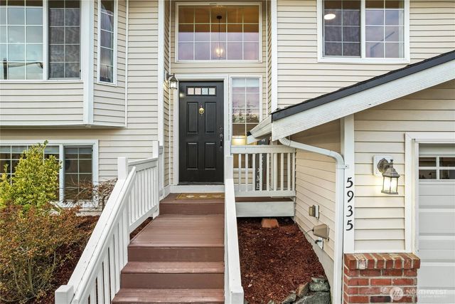 5935 Turley Loop SE, Port Orchard, WA 98366