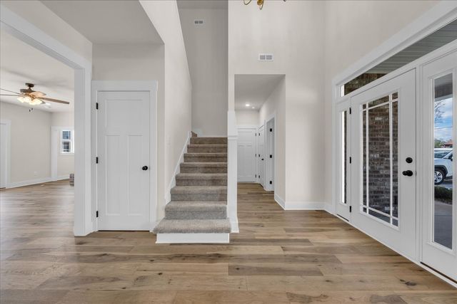 112 Riley Creek Rd, Tullahoma, TN 37388