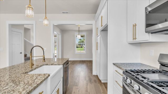 112 Riley Creek Rd, Tullahoma, TN 37388